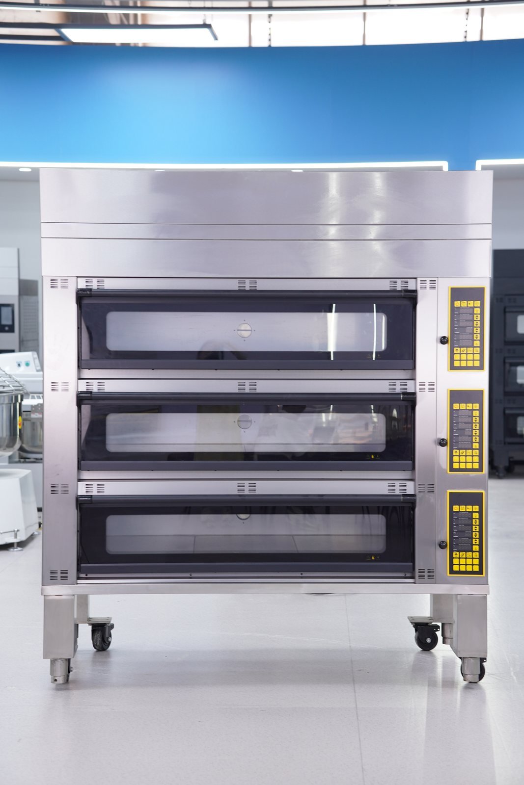 Panoramic three-deck commercial bakery oven